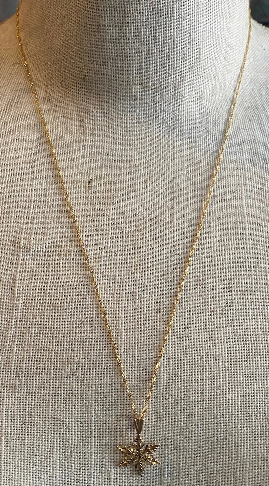 18kt Yellow Gold Chain Necklace 14k Diamond Cut Snowflake Pendant