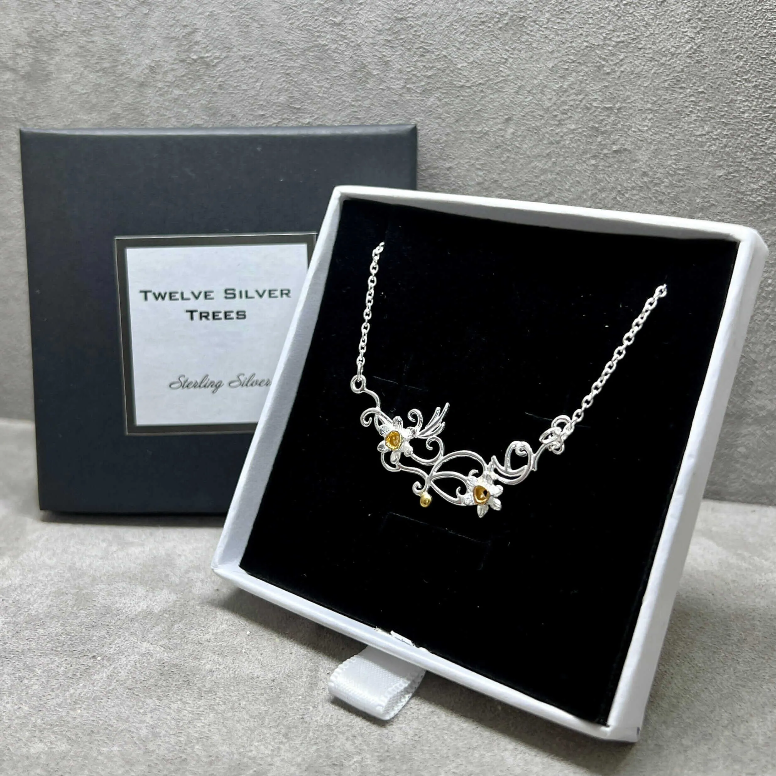 Daffodil Flower Necklace in Sterling Silver & 18 Carat Gold