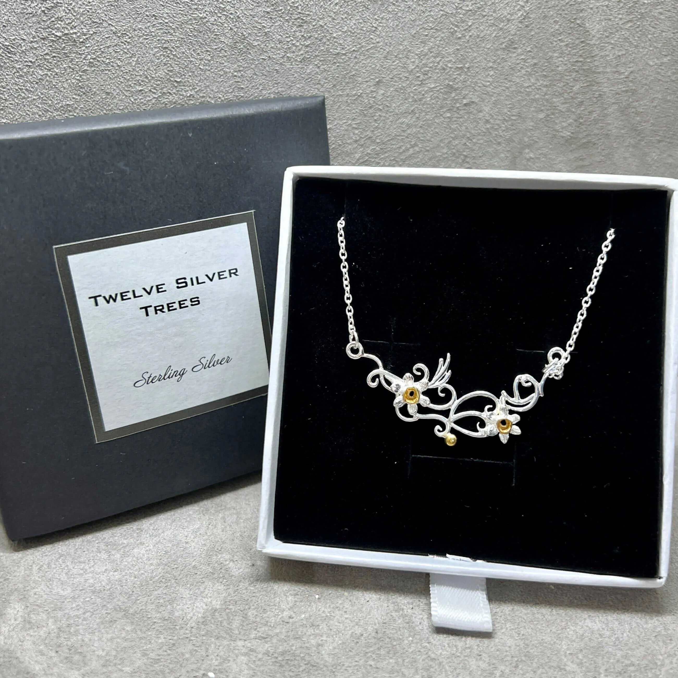 Daffodil Flower Necklace in Sterling Silver & 18 Carat Gold