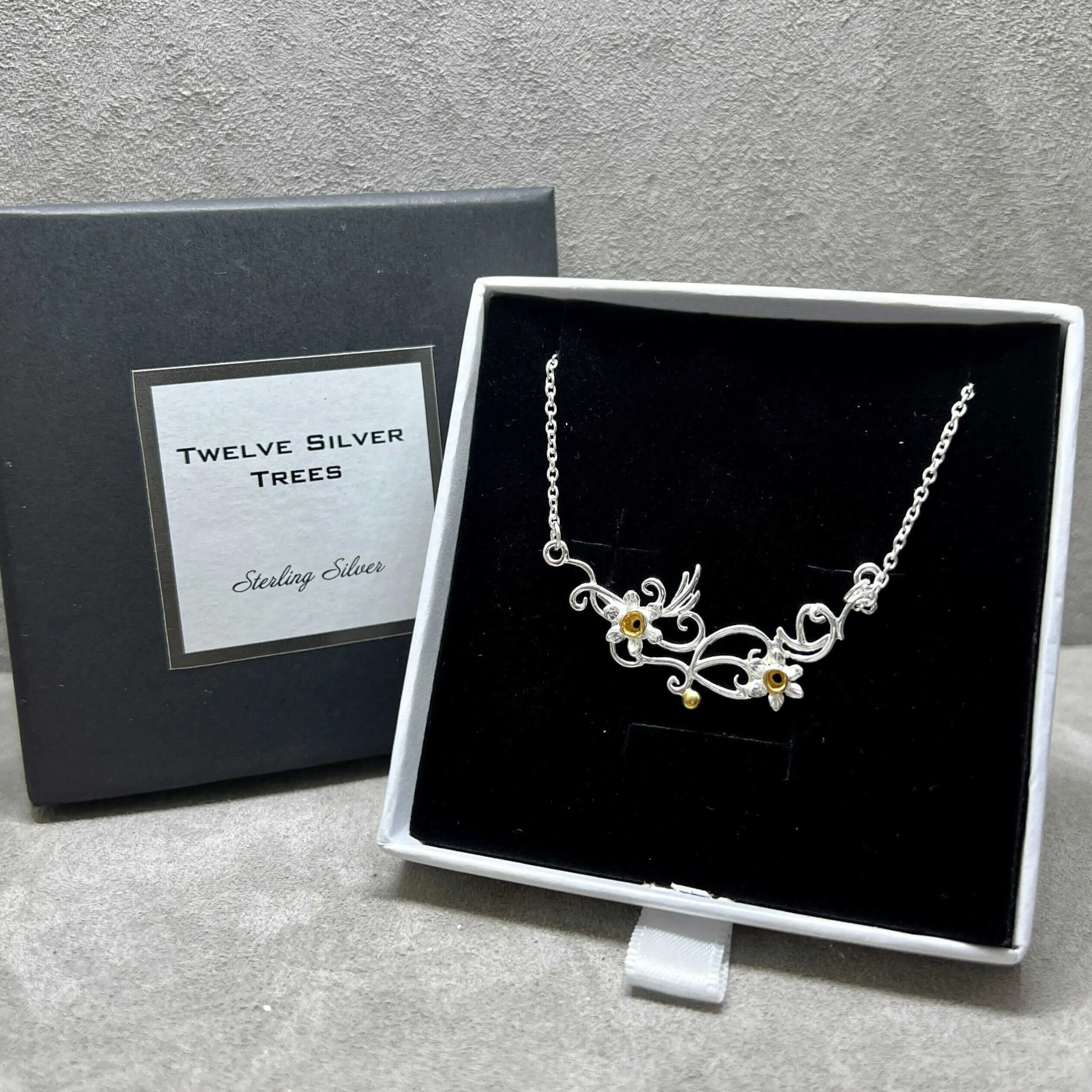 Daffodil Flower Necklace in Sterling Silver & 18 Carat Gold
