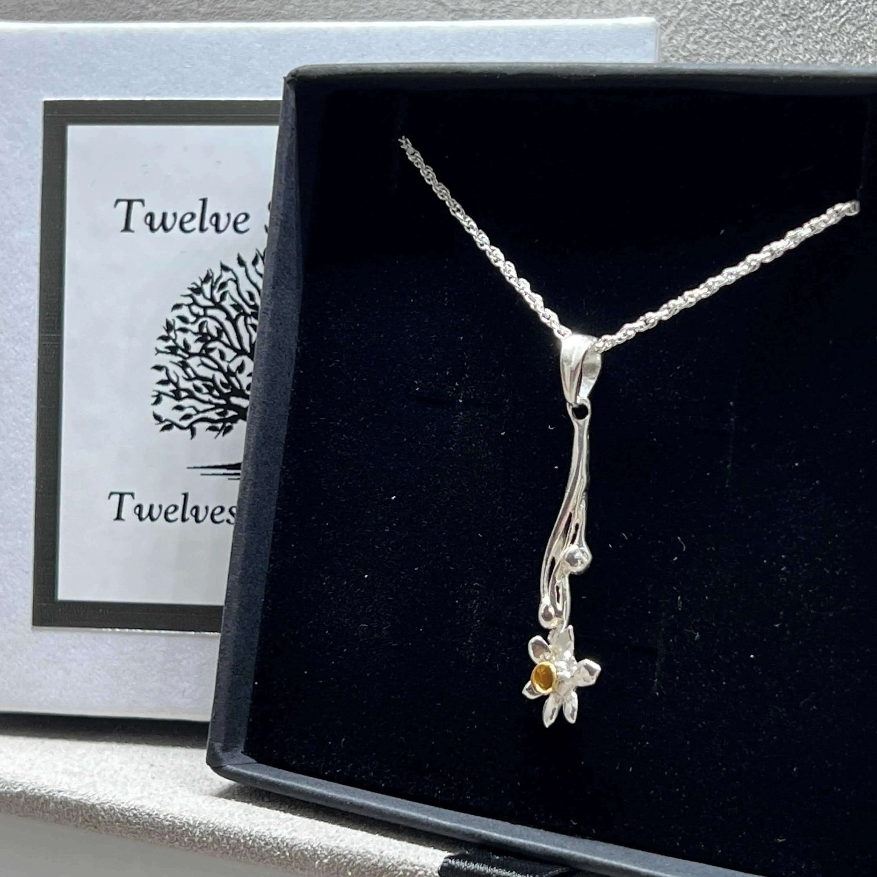 Daffodil Flower Pendant in Sterling Silver & 18 Carat Gold