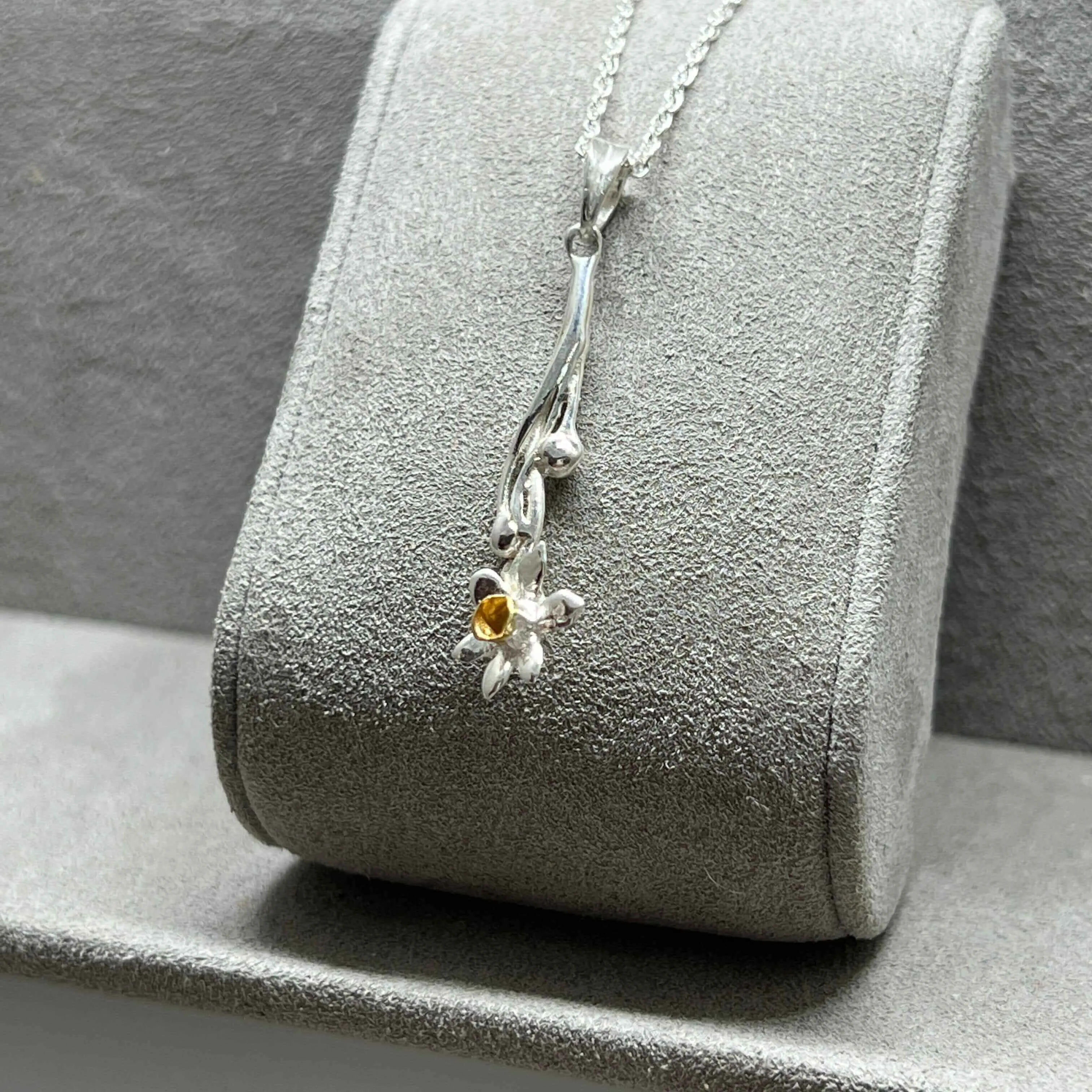 Daffodil Flower Pendant in Sterling Silver & 18 Carat Gold