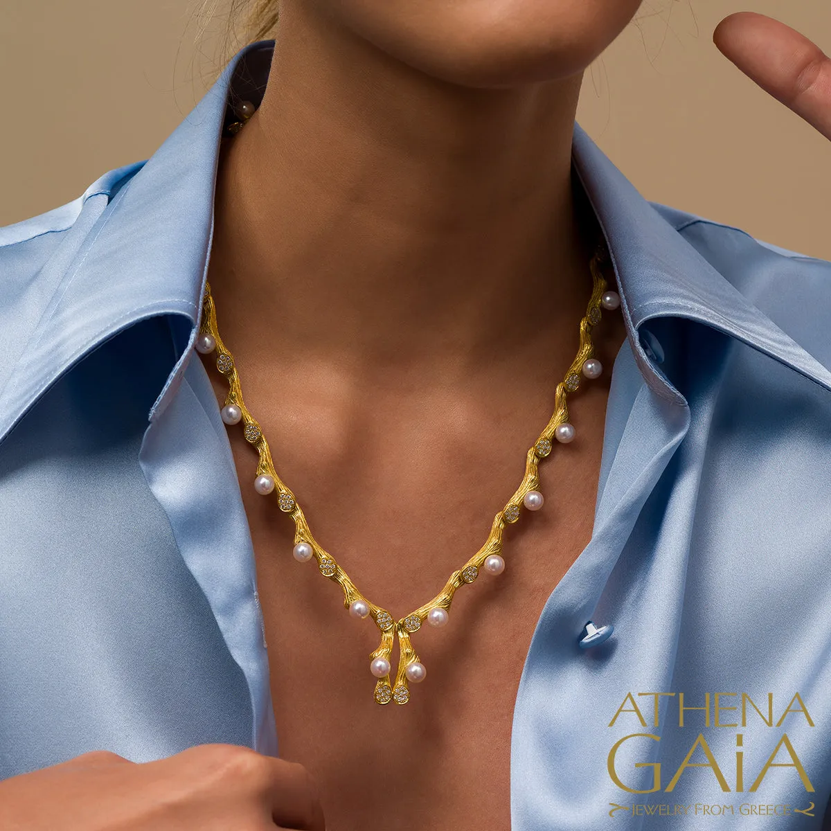 Four Seasons Winter Necklace with Pendant