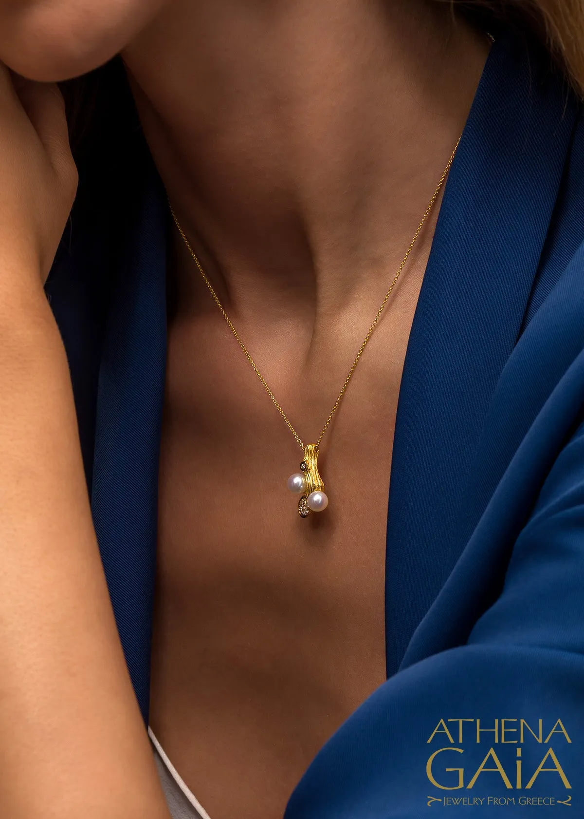 Four Seasons Winter Necklace