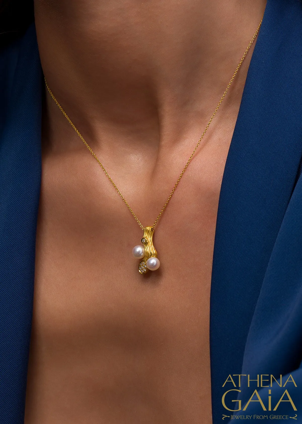 Four Seasons Winter Necklace