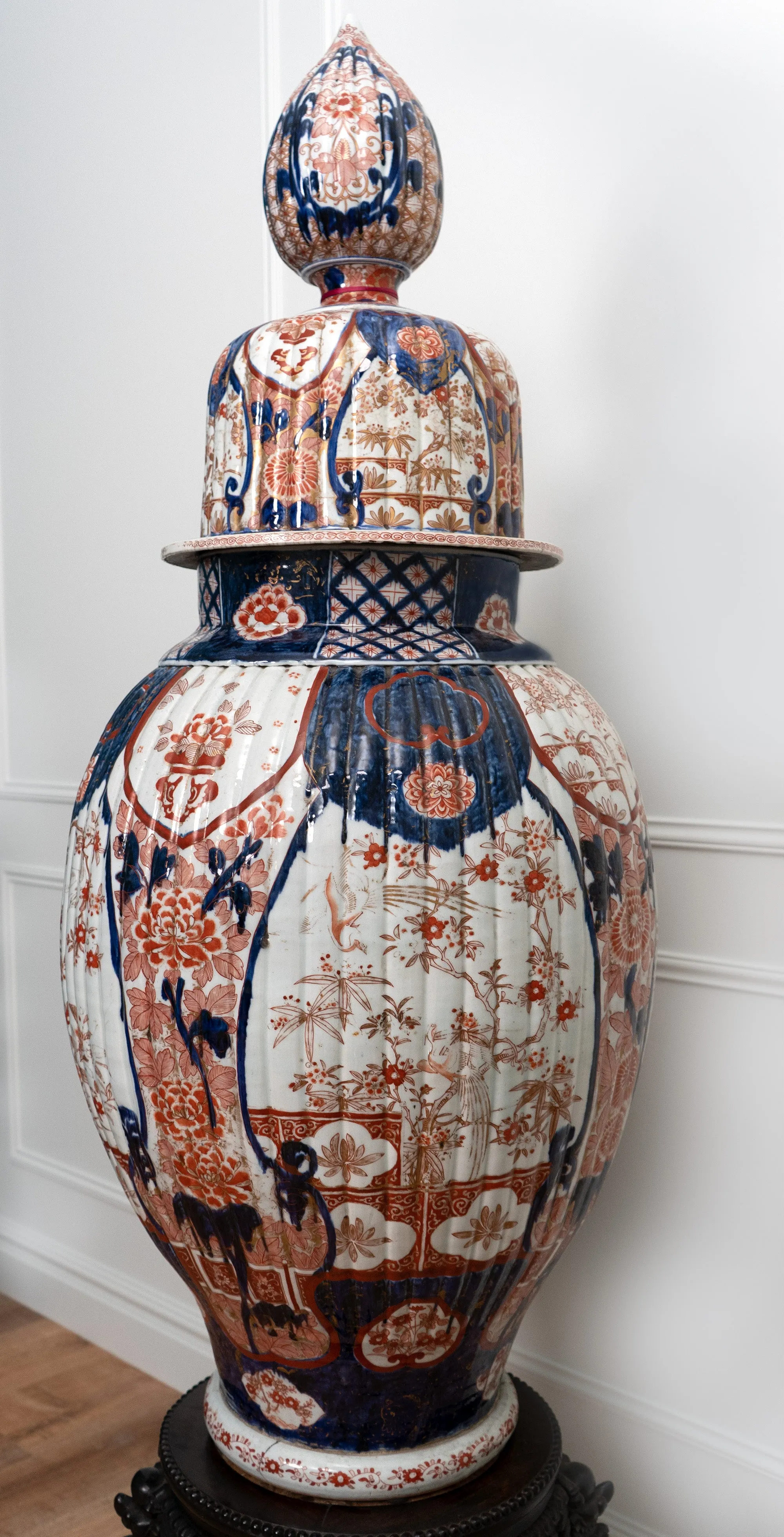 Japanese Imari Large Baluster Vase and Cover