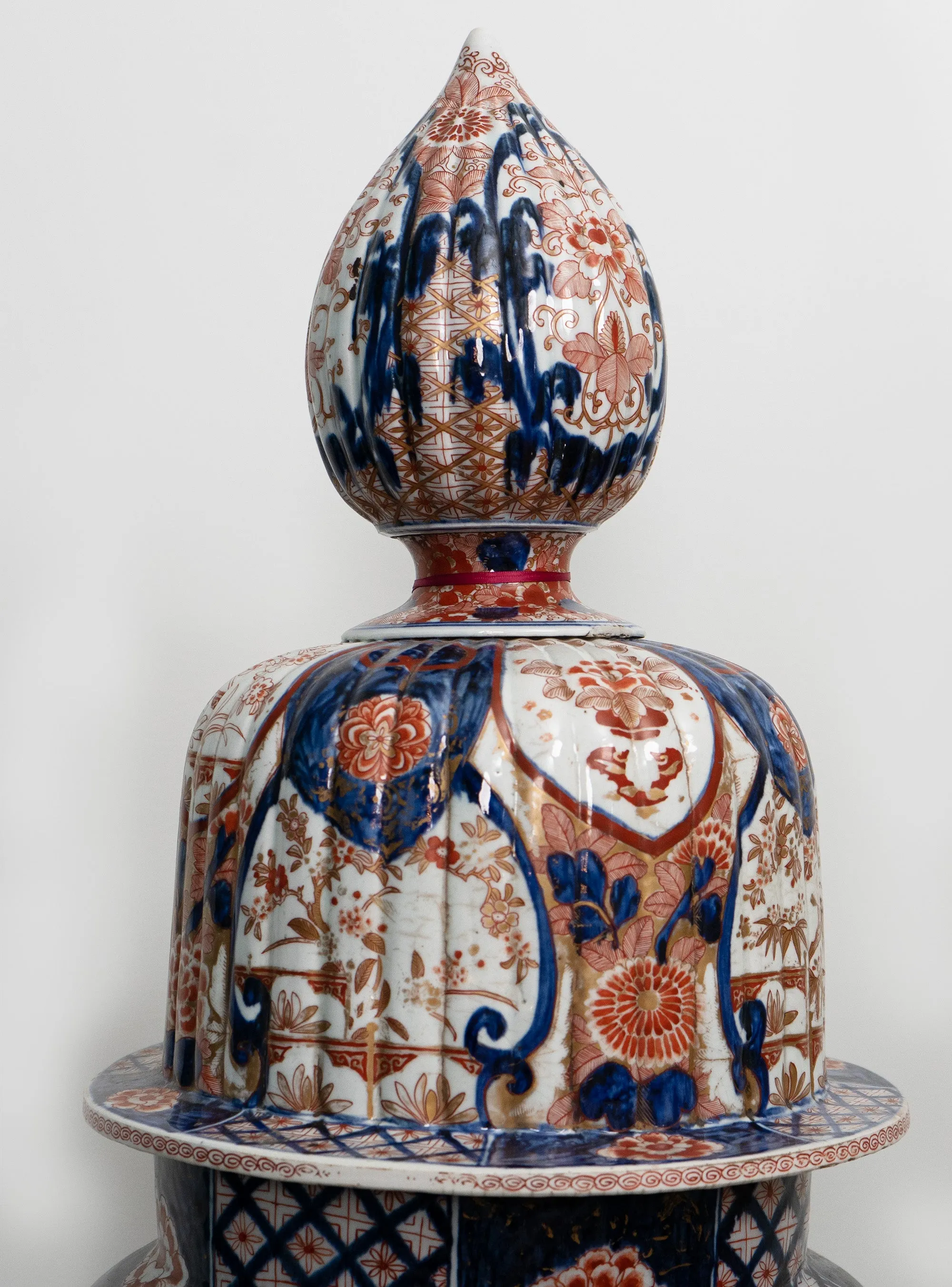 Japanese Imari Large Baluster Vase and Cover