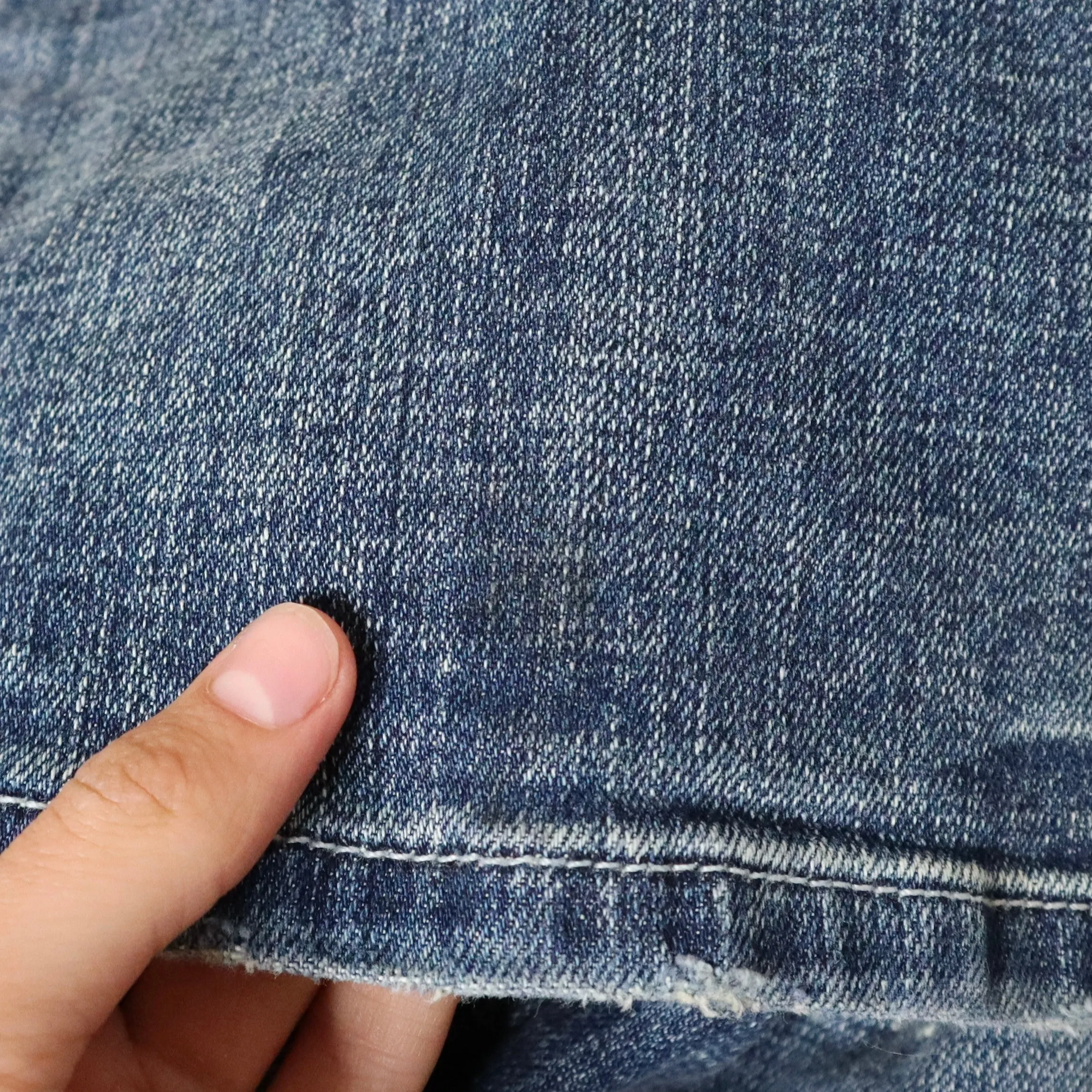 Levi's Low Rise Flare Jeans (Small) 