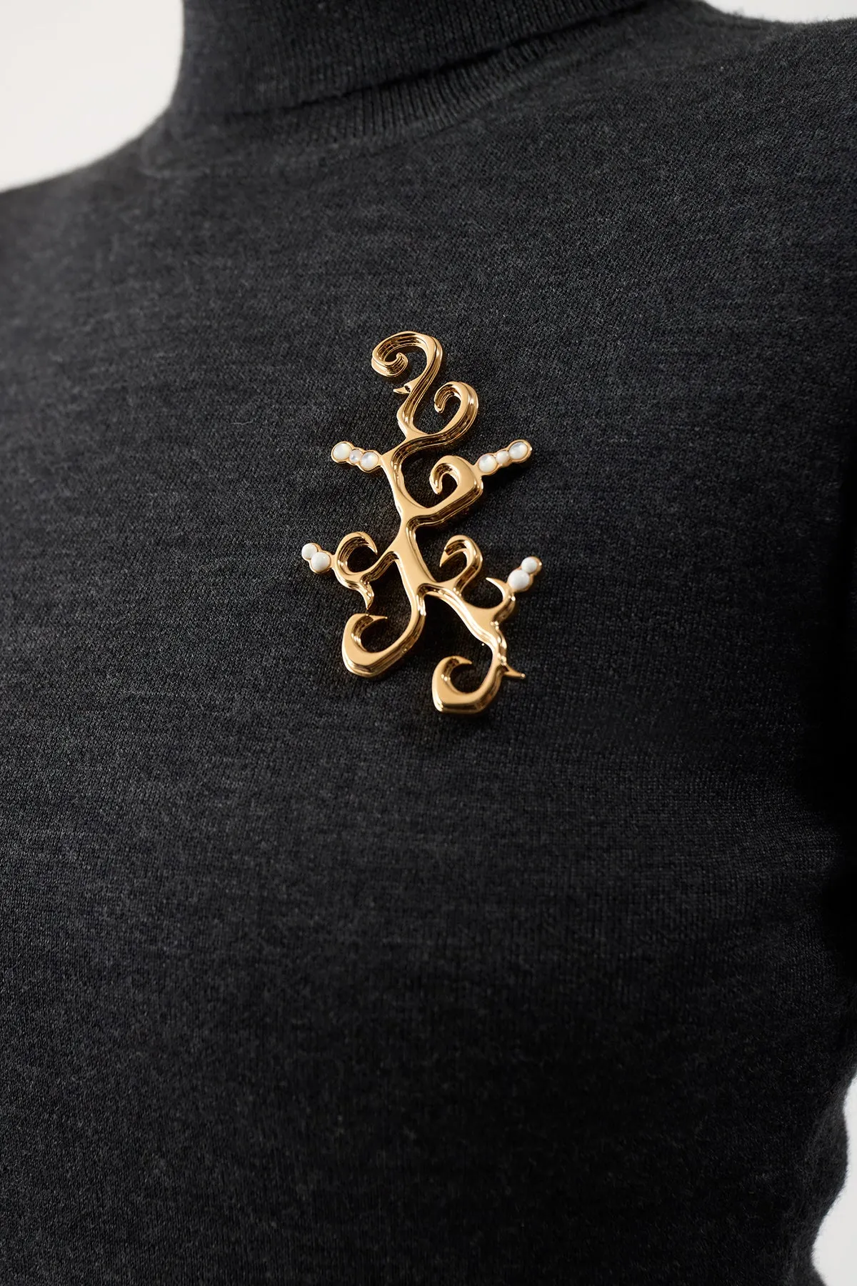Sylvian Brooch Large in Rose Gold